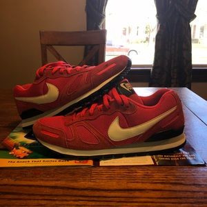 Nike waffle trainer size 12